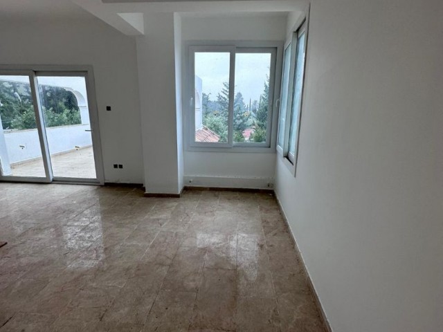 4+2 Triplex Villa for sale in Ozanköy, with Turkish title