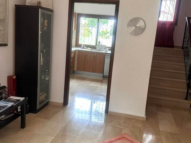 Prächtige 3+1-Maisonette-Villa mit privatem Pool zum Verkauf in Çatalköy