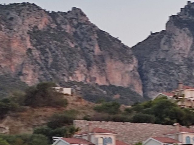 4+1 Villa mit Meerblick zum Verkauf im Zentrum von Kyrenia