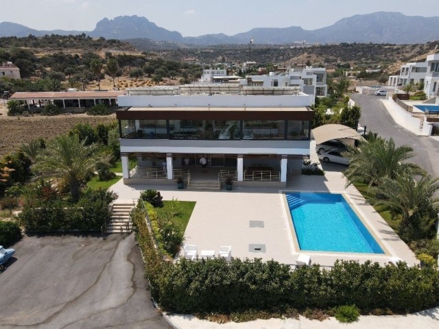 Luxuriöse 5+1-Villa zum Verkauf in Kyrenia, Zypern