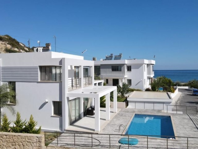 Freistehende Villa auf Zypern zum Verkauf, 100 Meter vom Meer entfernt in Kyrenia-Alagadi