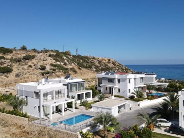 Kıbrıs Girne-Alagadi'de Denize 100 Metre Satılık Müstakil Villa