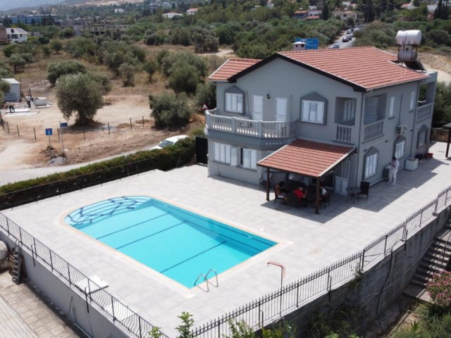 4+1 VILLA WITH TURKISH TITLE FOR SALE IN ZEYTINLIK 1.5 ACCORDERS