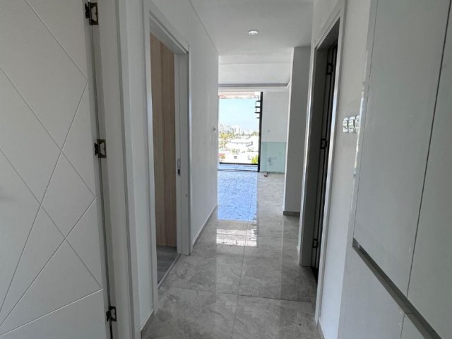 3+1 Penthouse mit Meerblick zum Verkauf im Kyrenia Center