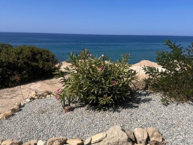 3+2 Villen zum Verkauf am Meer mit herrlicher Aussicht in Esentepe, Girne