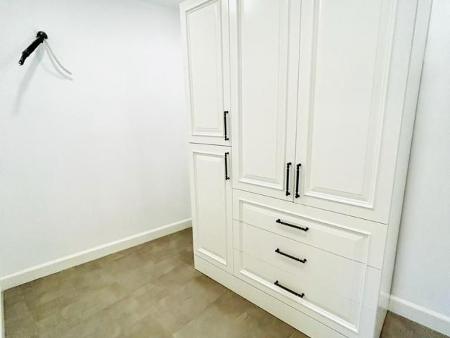 آپارتمان 4+1 لوکس دوبلکس با استخر برای فروش در Girne Bellapaiste