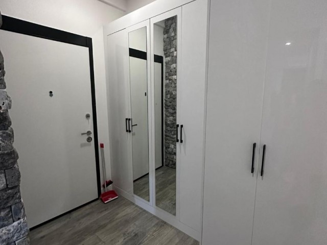  Alsancak'ta satılık 2+1 ful eşyalı daire