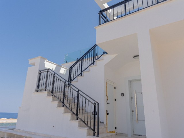 3+1-Wohnung direkt am Meer zum Verkauf mit privatem Pool in Girne Esentepe