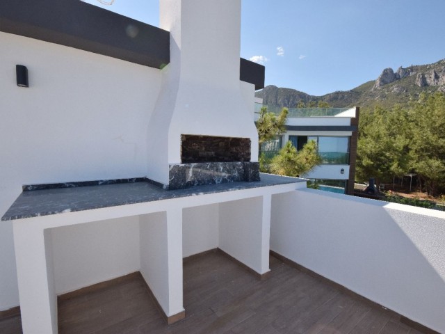 Ultraluxuriöse 4+1-Villa mit Meer- und Bergblick zum Verkauf in Zeytinlik, Girne