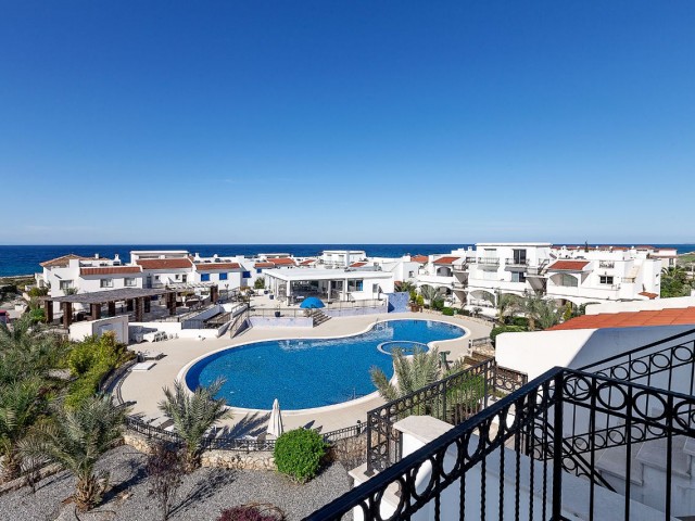 3+1 Wohnung zum Verkauf in der Nähe des Golfplatzes mit Meerblick in Esentepe, Girne