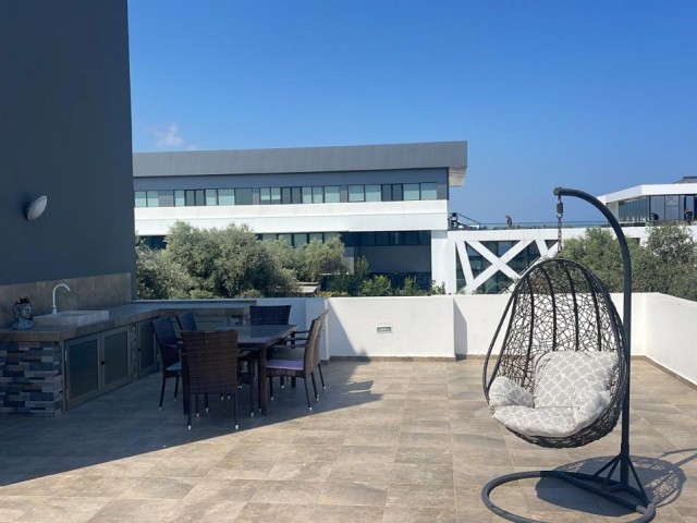 2+1 penthouse apartment with communal swimming pool in Ozankoy