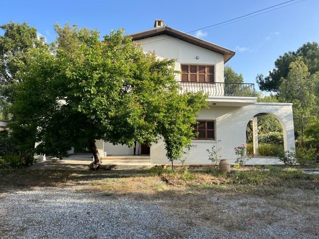 3+1 villa with Turkish title for sale in Çatalkoy