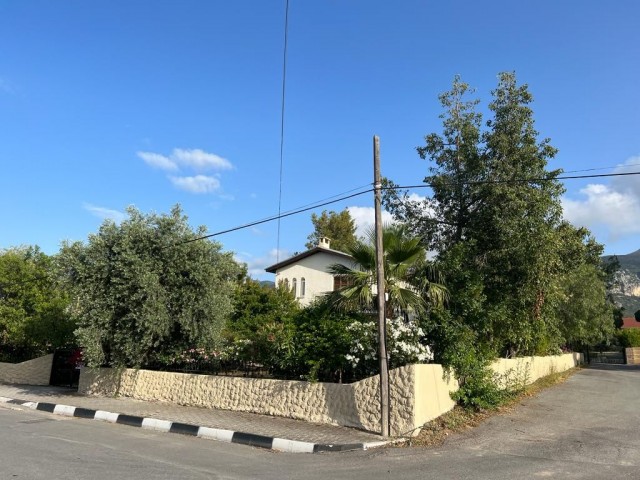 3+1 villa with Turkish title for sale in Çatalkoy