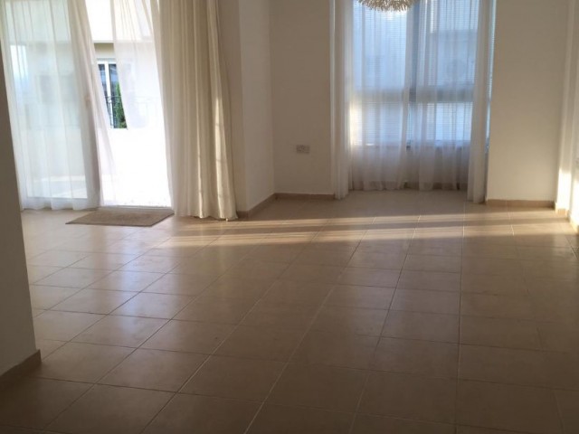  Alsancak'ta satılık çok geniş 3+1 daire penthouse