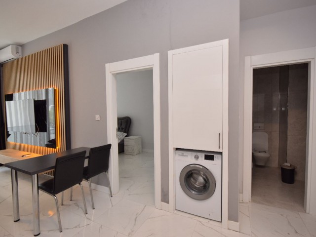 1+1 Wohnung zur Tagesmiete in einem Neubau in der Nähe von Şokmar und Merite in Alsancak, Kyrenia