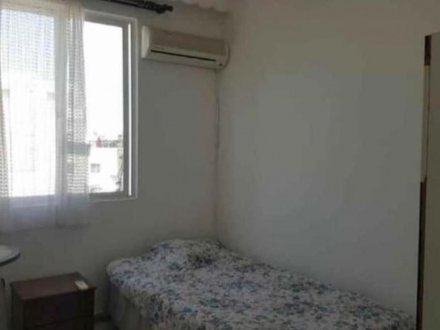 GİRNE/ MERKEZ’DE SATILIK 3+1 KELEPİR DAİRE (ACİLLLL)/ 3+1 BARGAIN FLAT FOR SALE IN KYRENIA/ CENTER (URGENT)