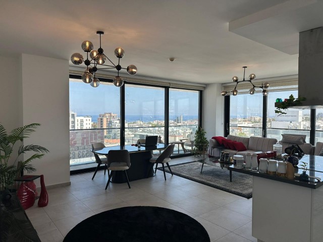 GİRNE/ MERKEZ DE  SATILIK 3+1 SÜPER LÜKS PENTHOUSE DAİRE