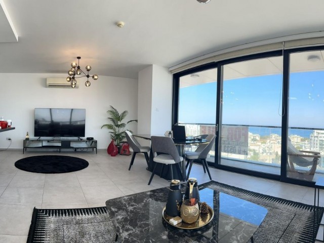 3+1 SUPER-LUXUS-PENTHOUSE-WOHNUNG ZUM VERKAUF IN KYRENIA/ZENTRUM