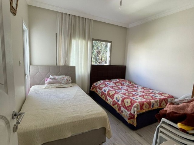 3+1 WOHNUNG ZUM VERKAUF IN KYRENIA/ZENTRUM