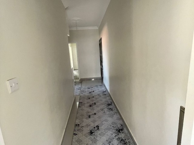 3+1 WOHNUNG ZUM VERKAUF IN KYRENIA/ZENTRUM