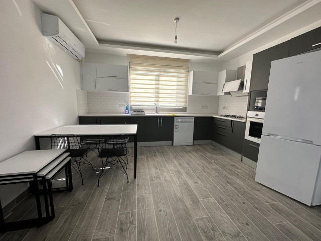 GİRNE/ ALSANCAK DA  SATILIK  2+1 LÜKS DAİRE