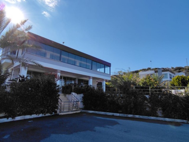 4+1 SUPER LUXURY VILLA FOR SALE IN GIRNE/ÇATALKÖY, BEACHFRONT