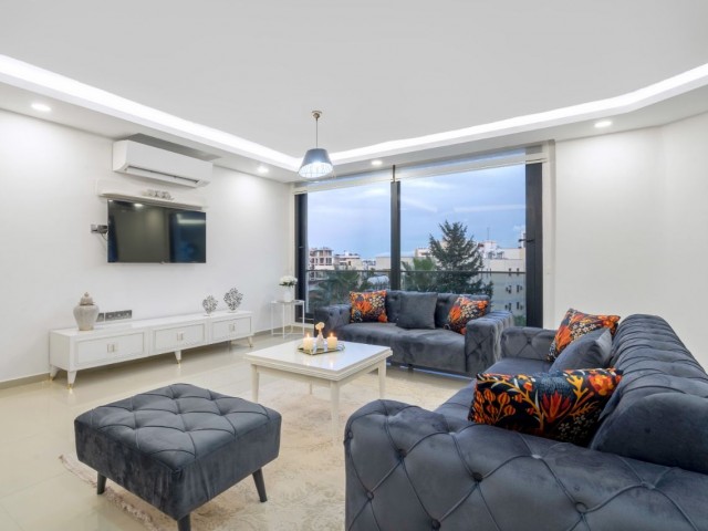 2+1 Super-Luxus-Wohnung zur Miete im Zentrum von Kyrenia