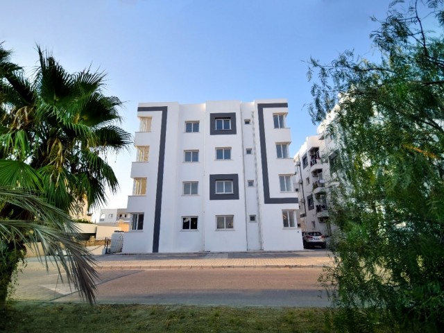 Gelegenheitsinvestition! Komplettes Gebäude bestehend aus 16 2+1 Wohnungen in Gönyeli, Nikosia