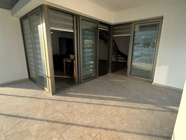 3+1 lux duplex apartment for rent in best area of center of Kyrenia