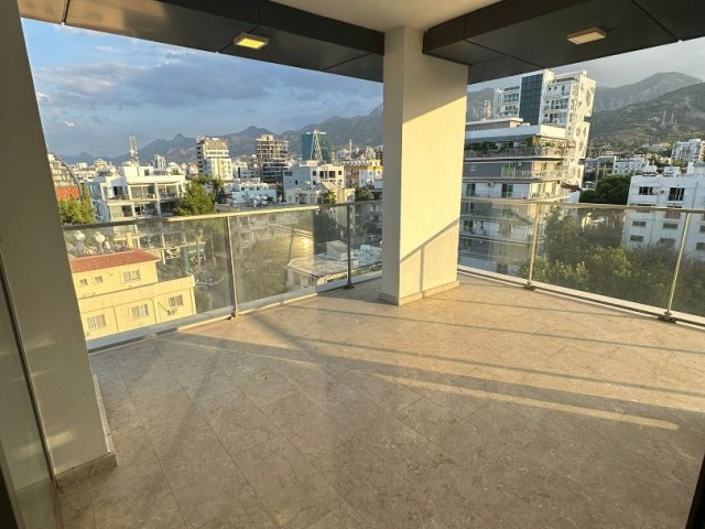 3+1 lux duplex apartment for rent in best area of center of Kyrenia