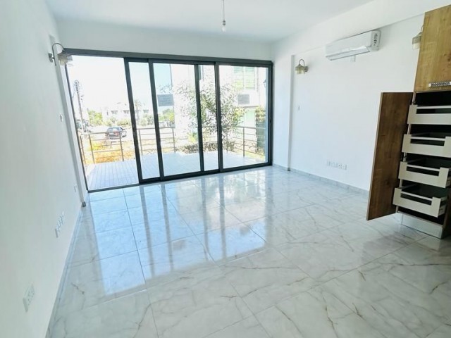 3+1 freistehende Villa zum Verkauf in Karaoğlanoğlu