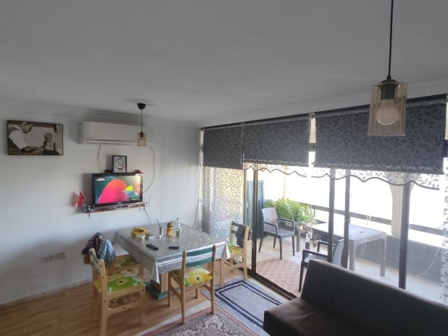 2+1 BARGAIN FLAT FOR SALE IN KYRENIA/ CENTER (URGENT)