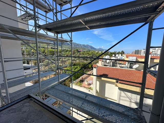 2+1 apartment for sale in the center of Kyrenia, in the Upper Kyrenia Region!!!!