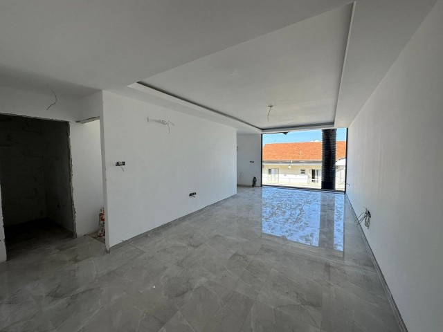 2+1 apartment for sale in the center of Kyrenia, in the Upper Kyrenia Region!!!!