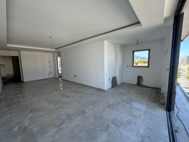 2+1 apartment for sale in the center of Kyrenia, in the Upper Kyrenia Region!!!!