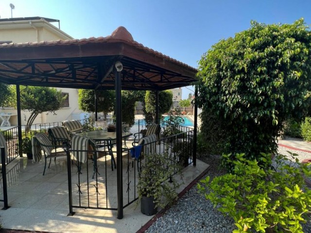 FULLY FURNISHED 3+1 CLASSIC BUILDING VILLA FOR SALE IN KARAKUM, 300 M FROM THE SEA