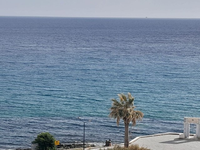 3+1 seafront apartment for sale in Kyrenia center