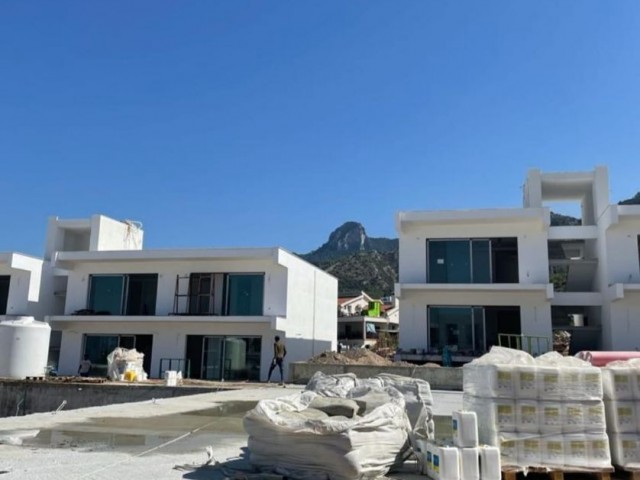 2+1 FLAT FOR SALE IN KYRENIA/ BELLAPAIS