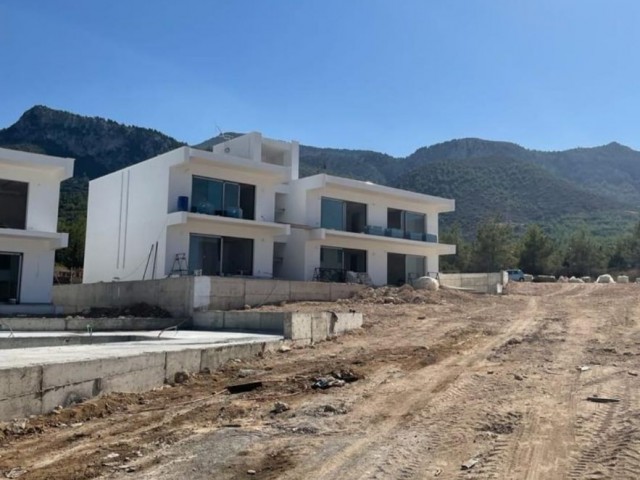 GİRNE/ BELLAPAİS DE SATILIK 2+1 DAİRE/2+1 FLAT FOR SALE IN KYRENIA/ BELLAPAIS