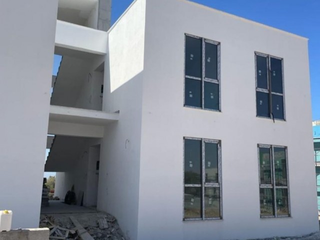 2+1 FLAT FOR SALE IN KYRENIA/ BELLAPAIS