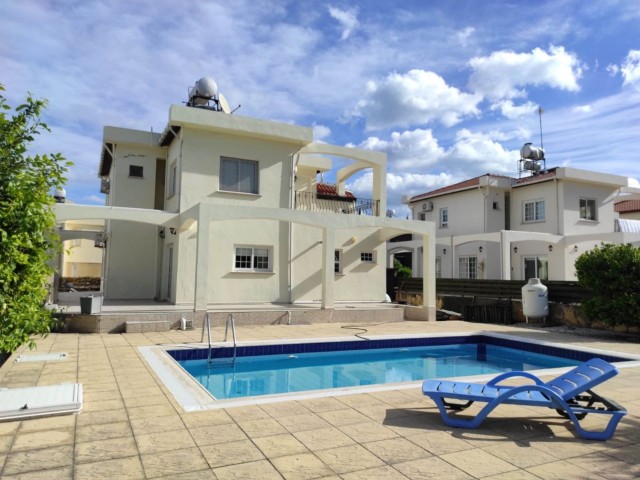 3+1 luxury villa for sale in Alsancak