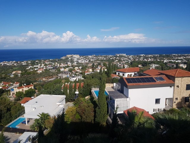 4+2 villa with magnificent sea and mountain views for sale in Edremit