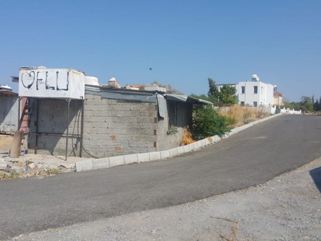 GİRNE/ KARŞIYAKA DA SATILIK 950 METREKARE ARSA/950 SQUARE METERS LAND FOR SALE IN GIRNE/ KARSIYAKA