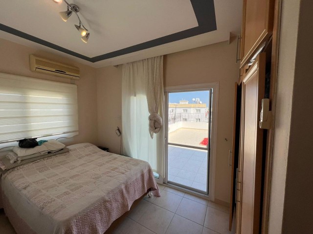 3+1 SUPER-LUXUS-PENTHOUSE-WOHNUNG ZUM VERKAUF IN KYRENIA/ZENTRUM