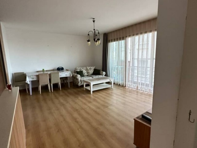 GİRNE/ MERKEZ DE SATILIK 2+1 DAİRE ACİLLLL!!!/ 2+1 FLAT FOR SALE IN KYRENIA/CENTER URGENTLY!!!