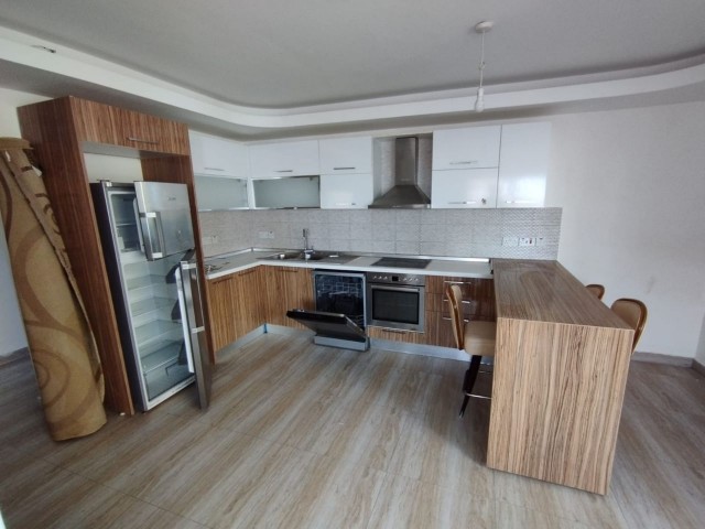 2+1 LUXURY FLAT FOR SALE IN KYRENIA/CENTER