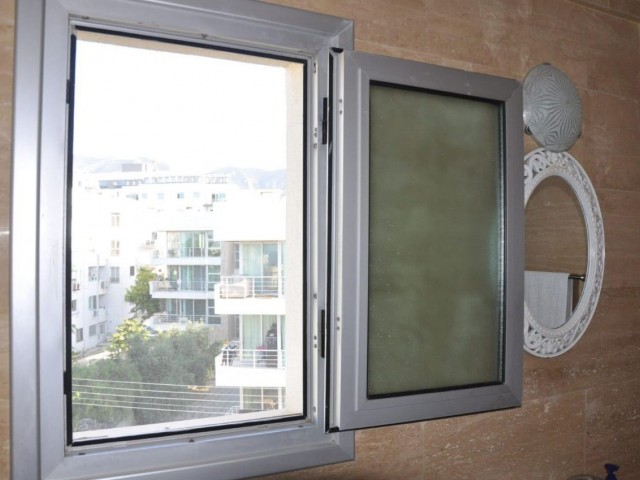 2+1 LUXURY FLAT FOR SALE IN KYRENIA/CENTER