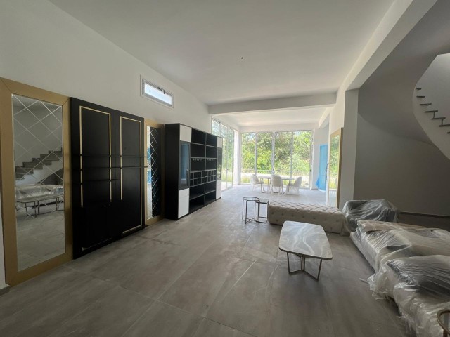 4+1 Villa with Sea and Mountain Views, Ready for Occupancy in Kyrenia Ozanköy (48 months installment option)