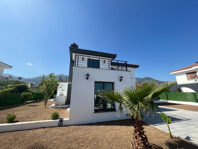 GİRNE / BELLAPAİS ‘DE SATILIK 4+1 LÜKS VİLLA/4+1 LUXURY VILLA FOR SALE IN KYRENIA / BELLAPAIS