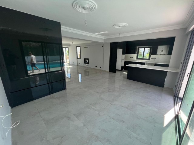 GİRNE / BELLAPAİS ‘DE SATILIK 4+1 LÜKS VİLLA/4+1 LUXURY VILLA FOR SALE IN KYRENIA / BELLAPAIS